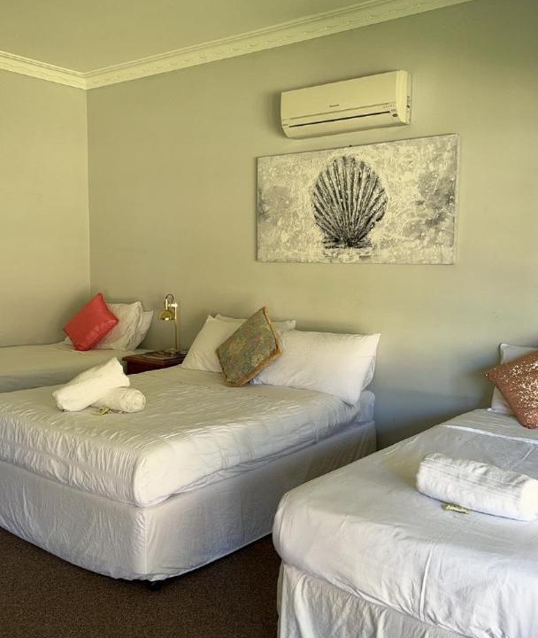Photo of Bedroom in Lake Clifton