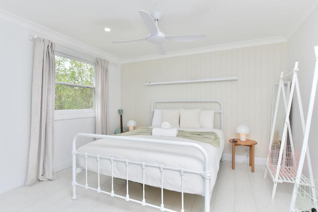 Photo of Bedroom in Broke