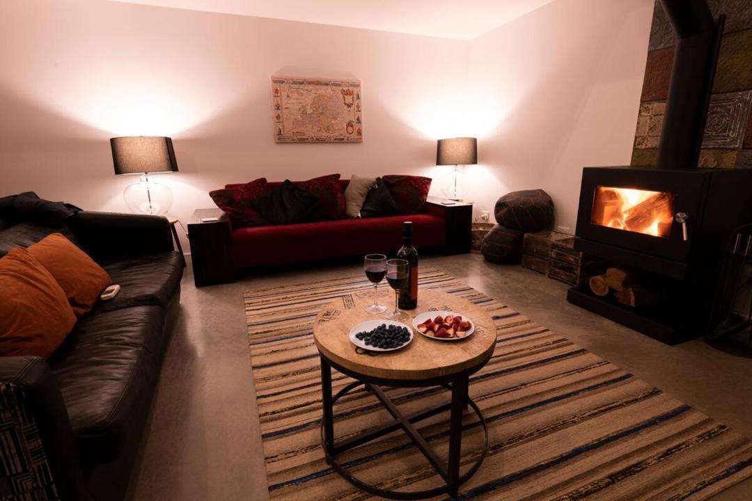 Photo of Livingroom in Mossy Point
