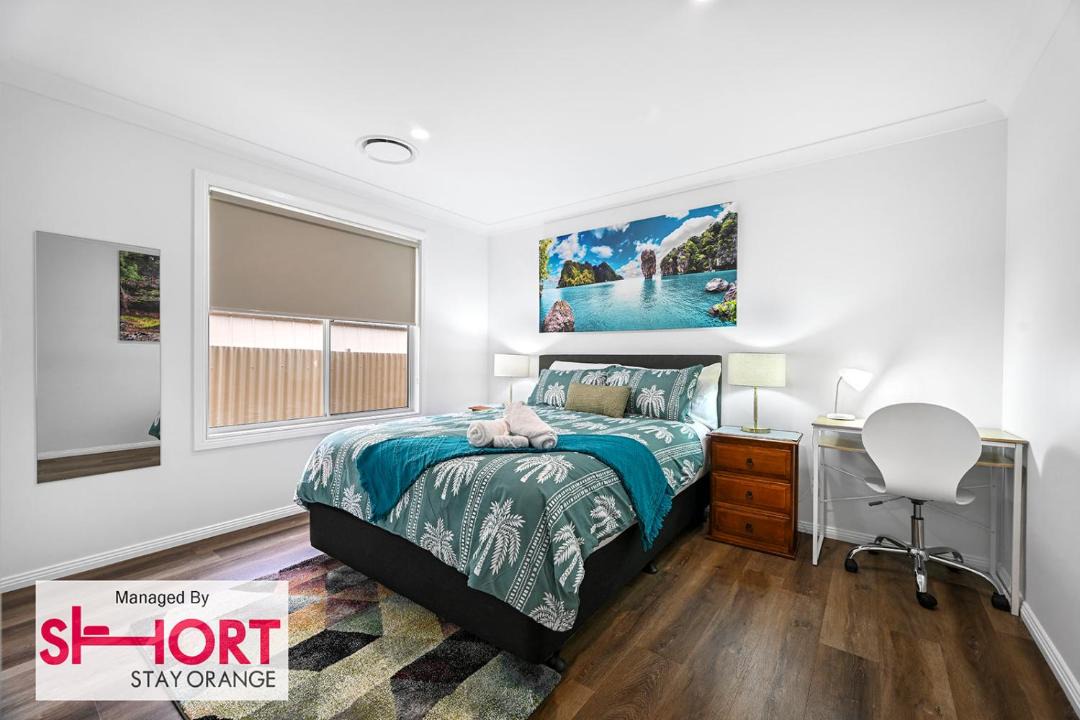 Photo of Bedroom in Orange East