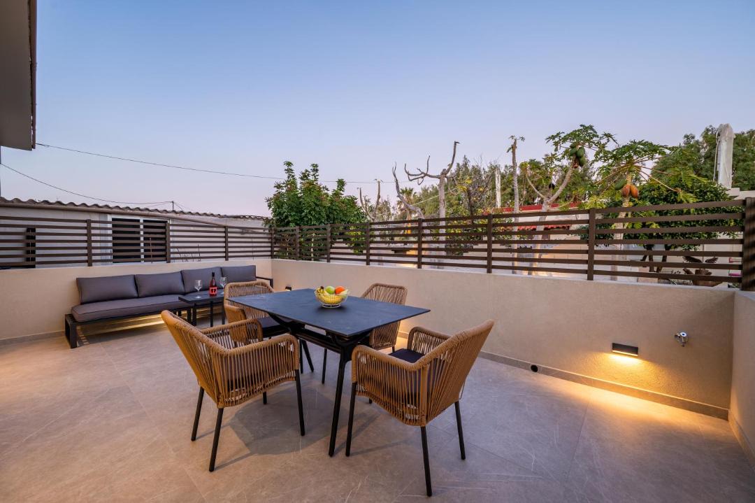 Photo of Patio Balcony in Lambi