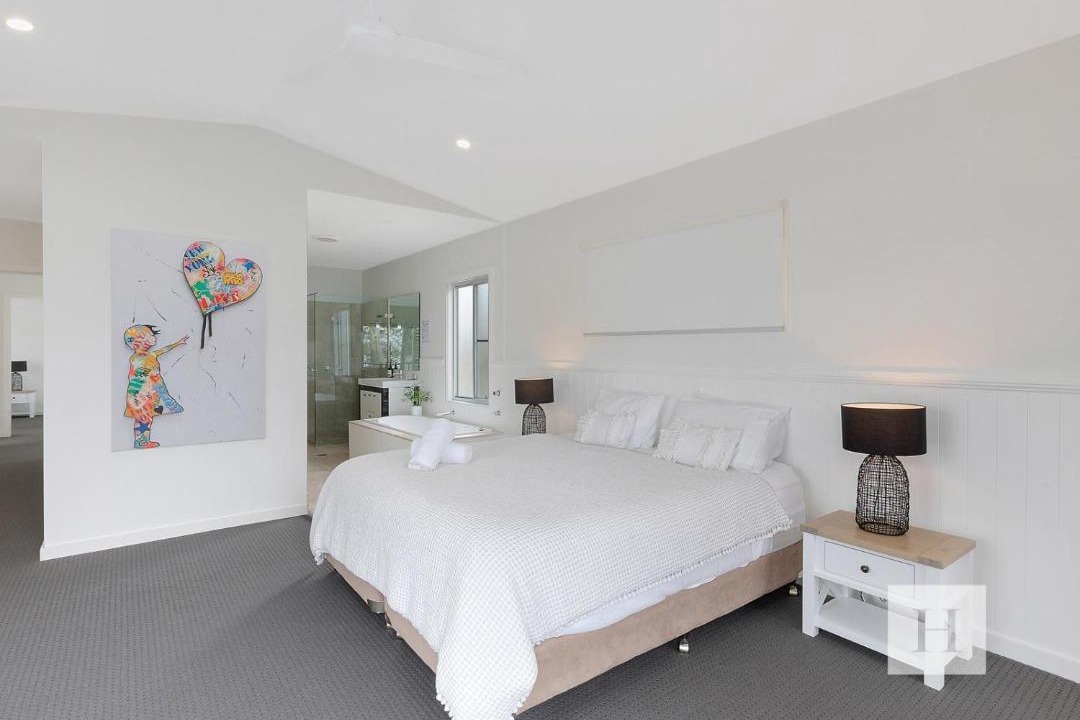 Photo of Bedroom in Mannering Park