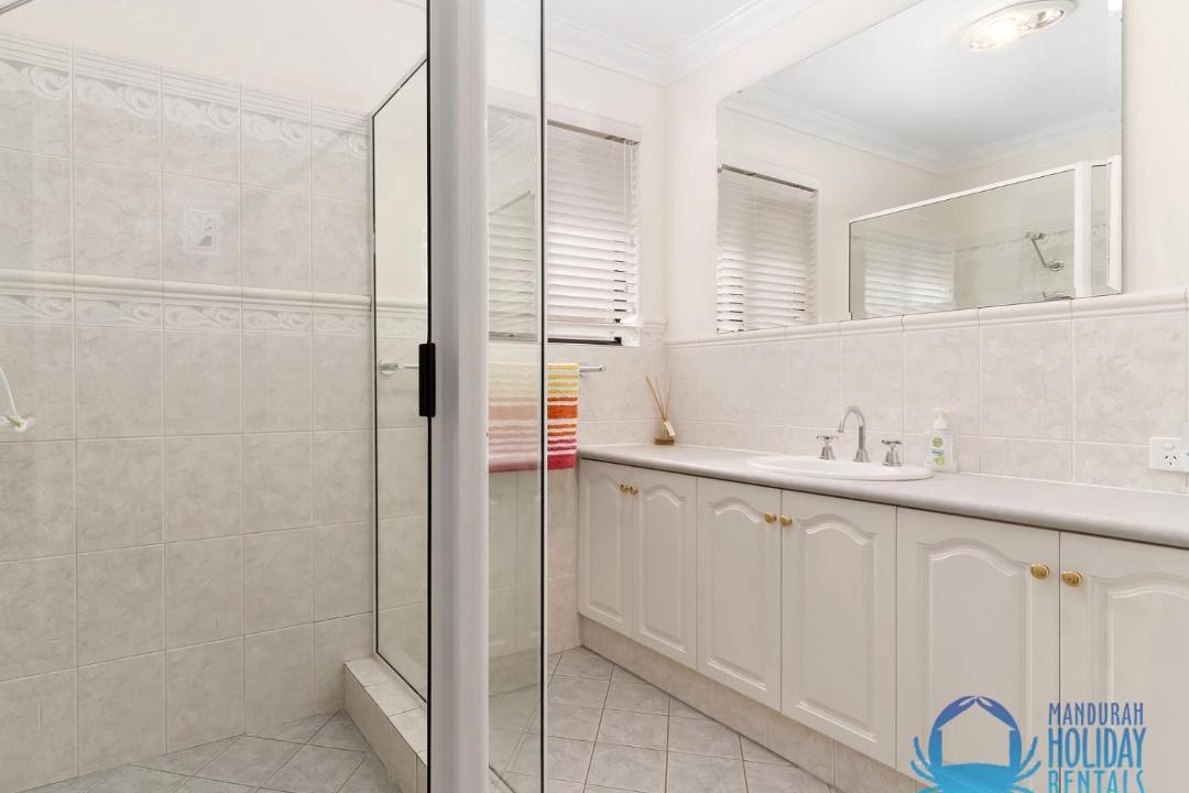 Photo of Bathroom in South Yunderup