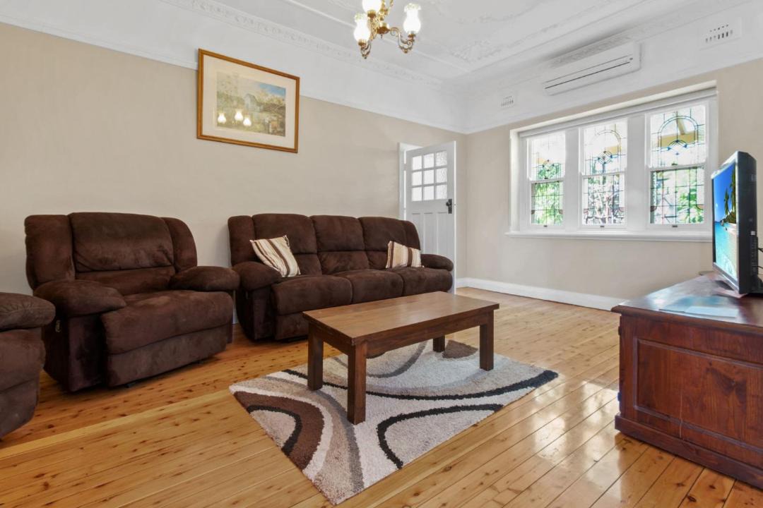 Photo of Livingroom in Turvey Park