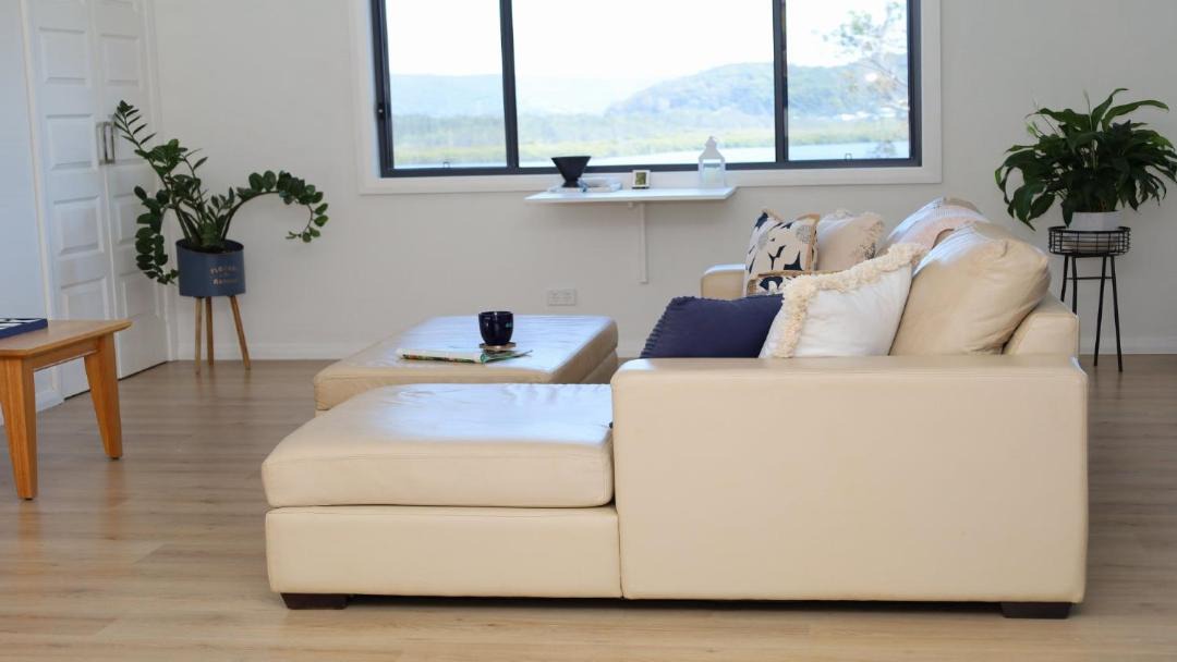 Photo of Livingroom in Empire Bay