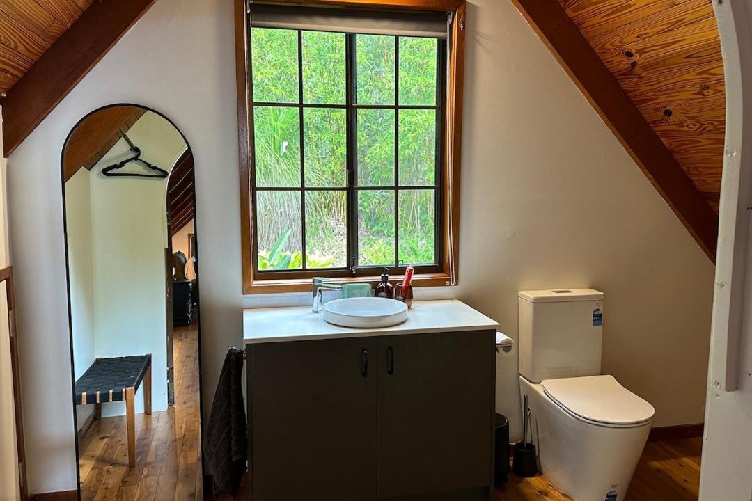 Photo of Bathroom in Lower Beechmont