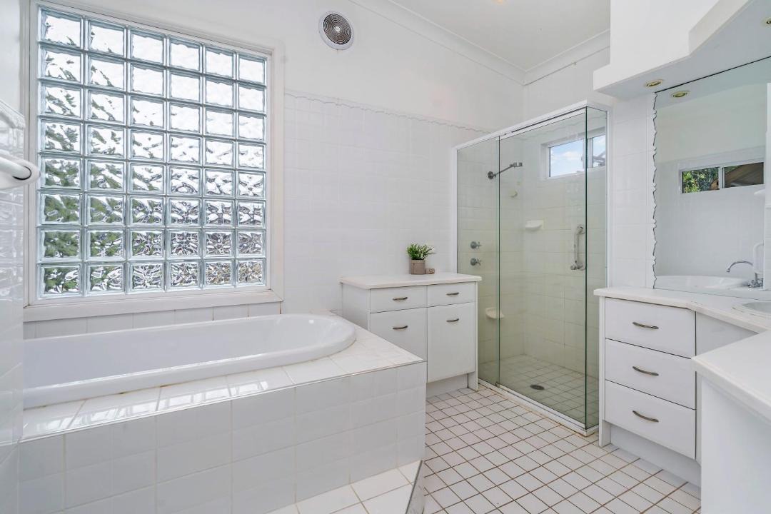 Photo of Bathroom in Hat Head
