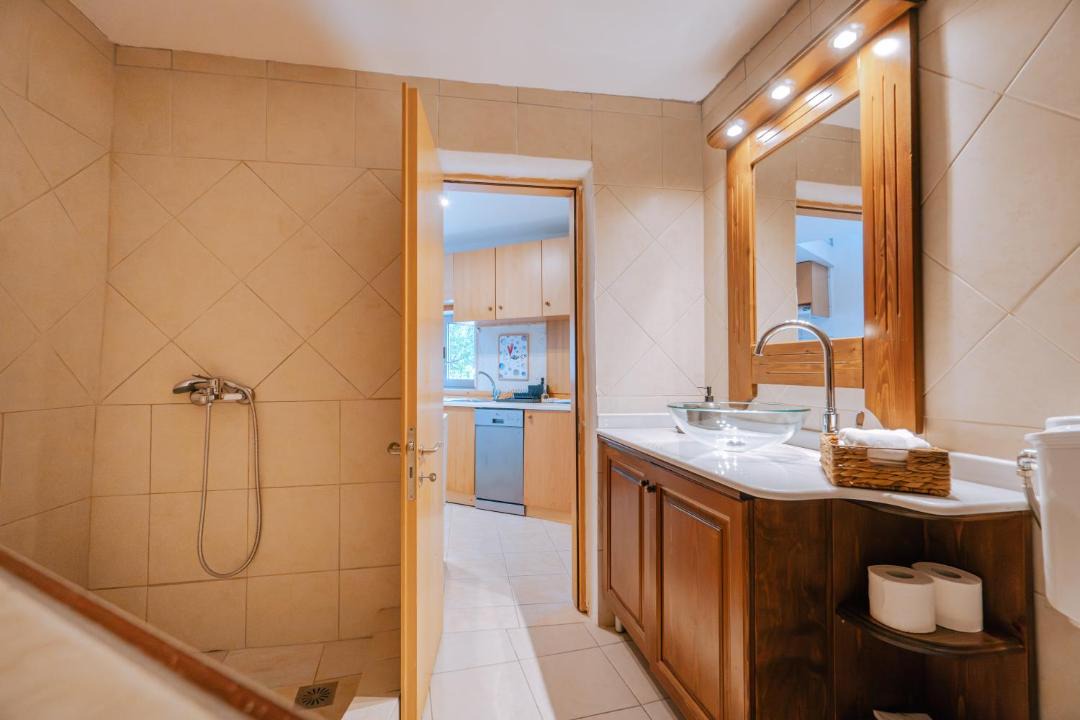 Photo of Bathroom in Lagoudi Zia