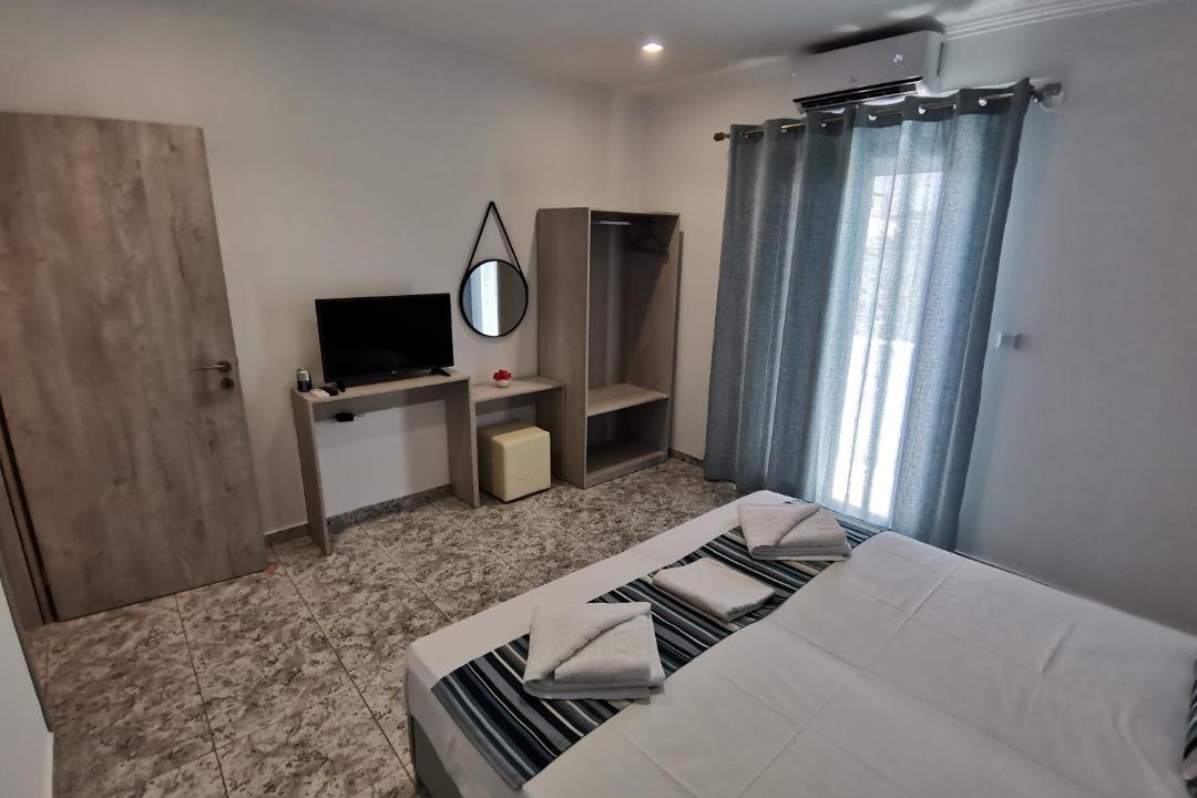 Photo of Bedroom in Adamas