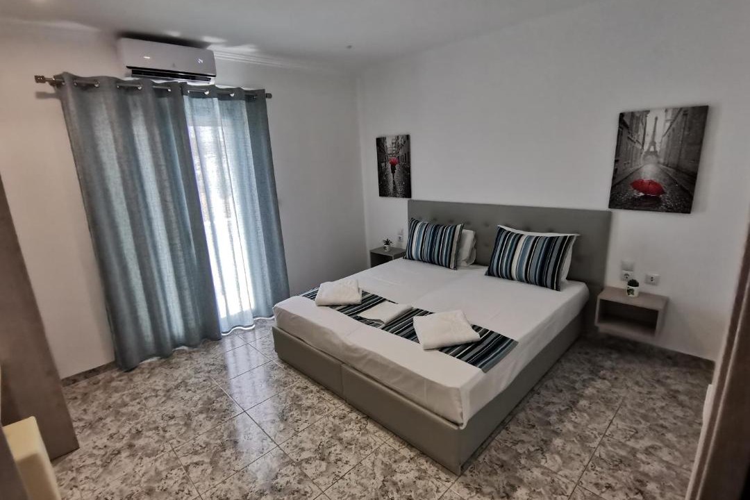 Photo of Bedroom in Adamas