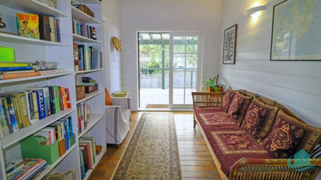 Photo of Livingroom in Catherine Hill Bay