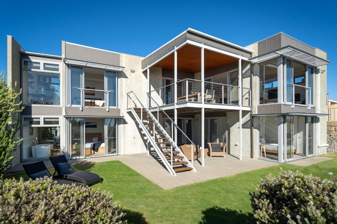 Photo of Buildings in Peppermint Grove Beach