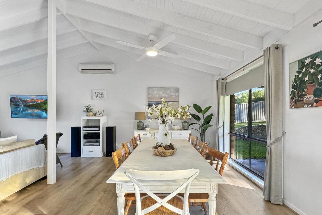 Photo of Livingroom in Surf Beach