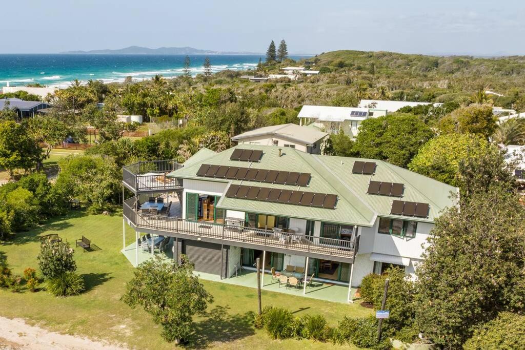 Photo of Buildings in Noosa North Shore