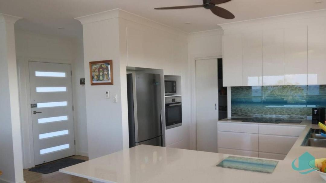 Photo of Others in Caves Beach