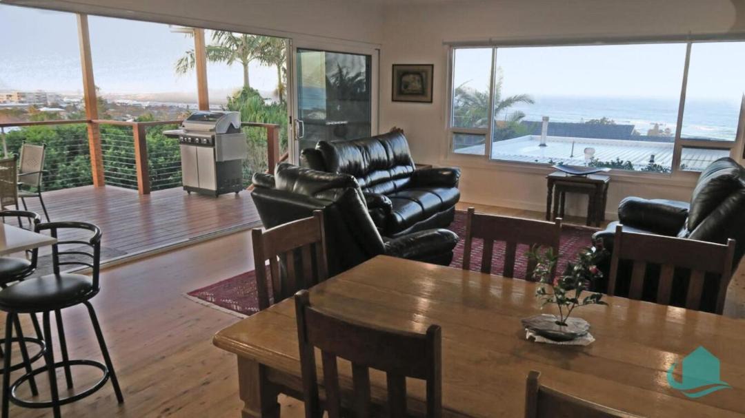 Photo of Others in Caves Beach