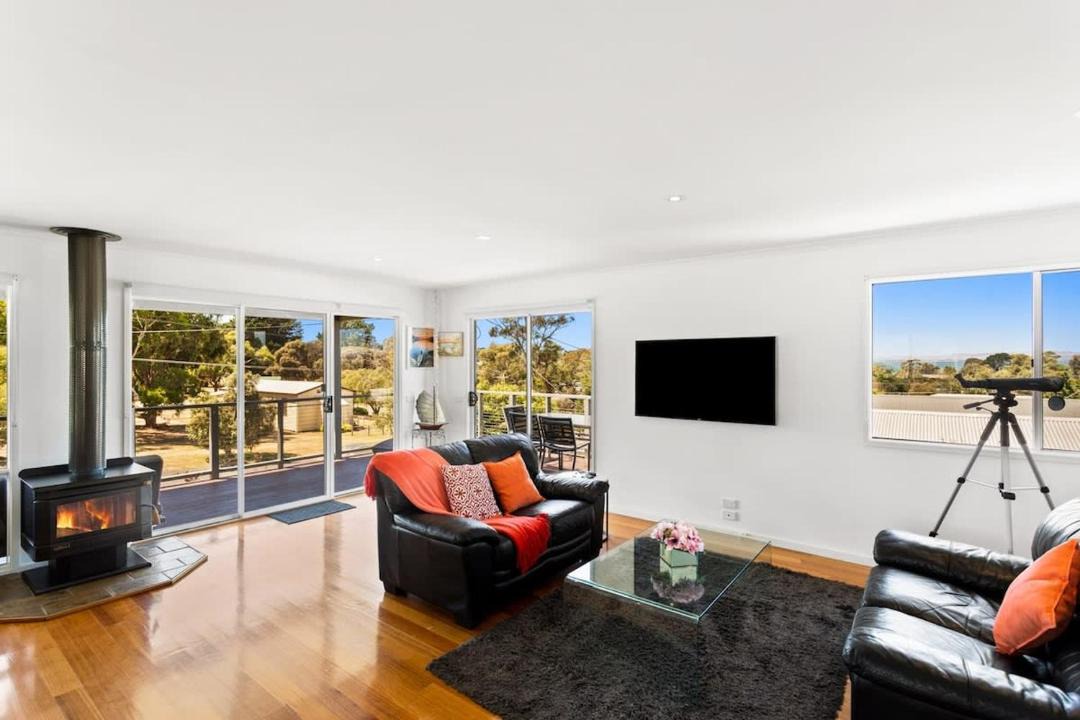 Photo of Livingroom in Rhyll