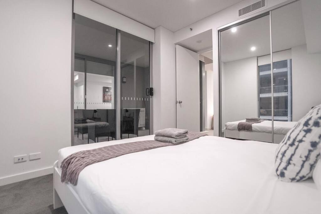 Photo of Bedroom in Mascot