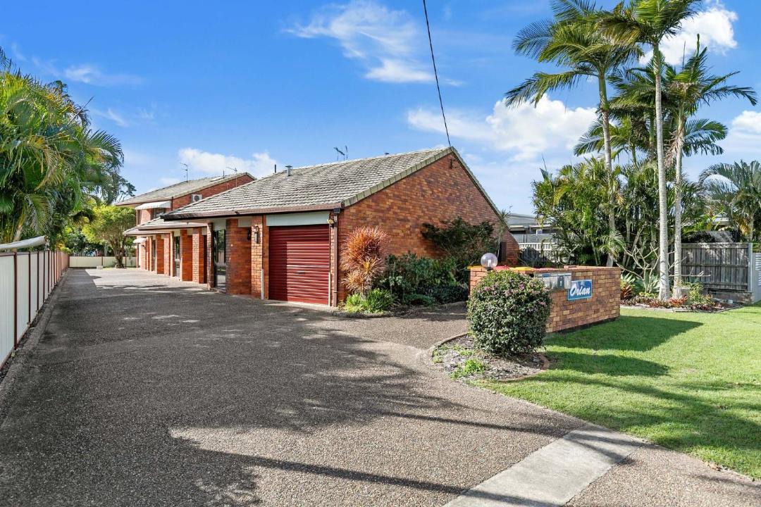Photo of Buildings in Urangan
