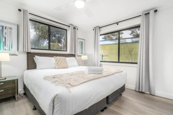 Photo of Bedroom in Crestwood