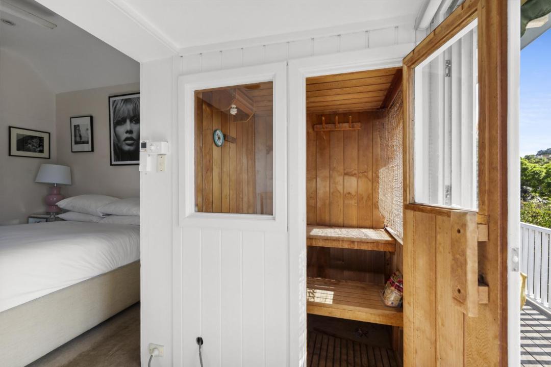 Photo of Bedroom in Kurraba Point