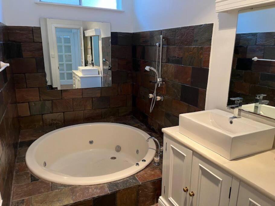 Photo of Bathroom in Bogee