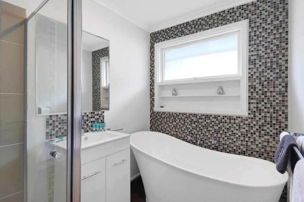 Photo of Bathroom in Hamlyn Heights