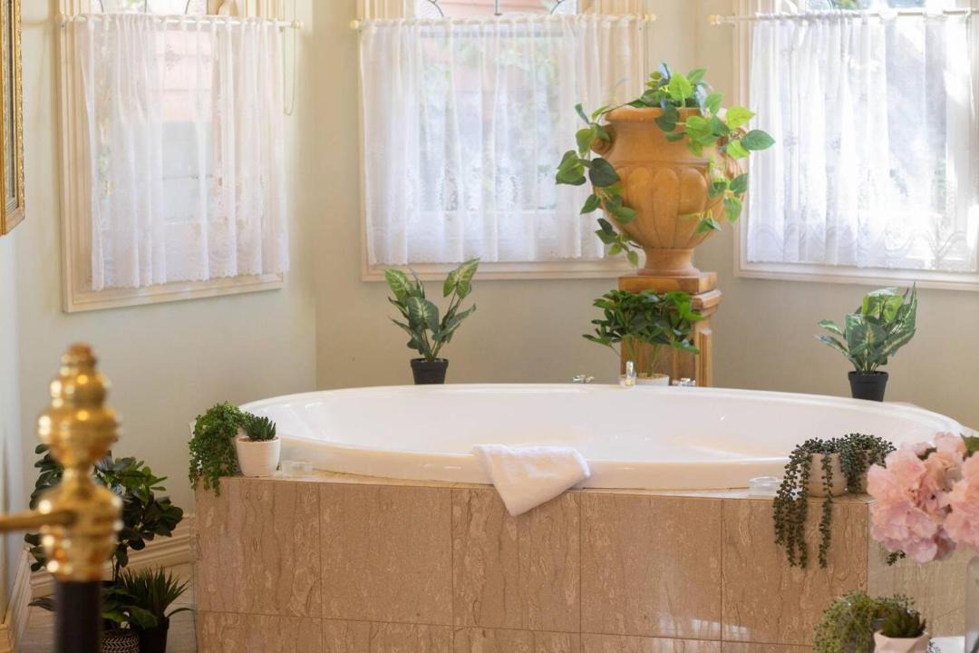 Photo of Bathroom in Golden Point