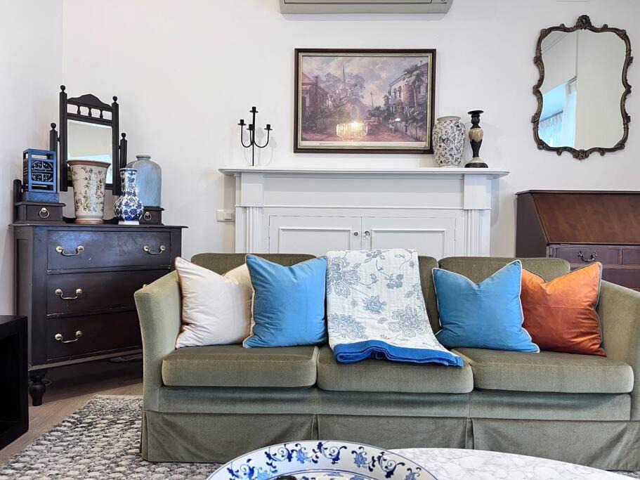 Photo of Livingroom in Toorak Gardens