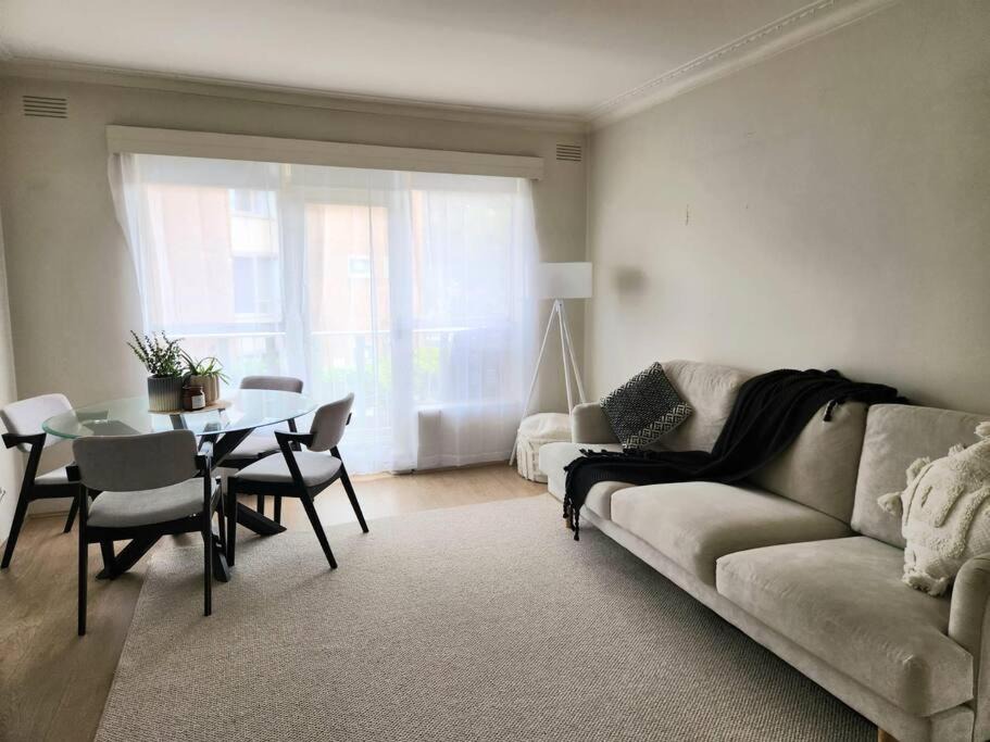 Photo of Livingroom in Williamstown
