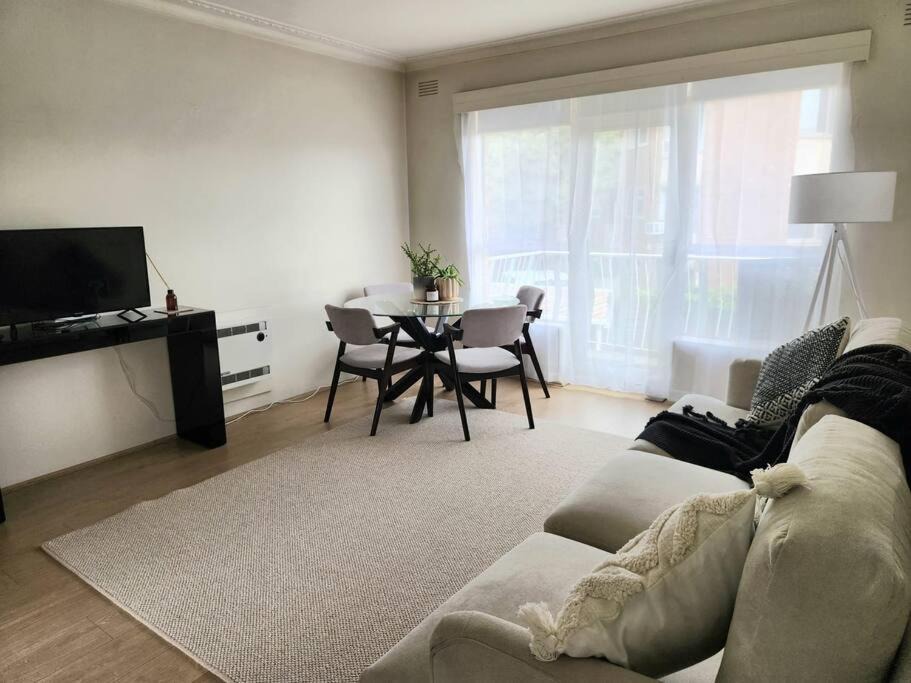 Photo of Livingroom in Williamstown