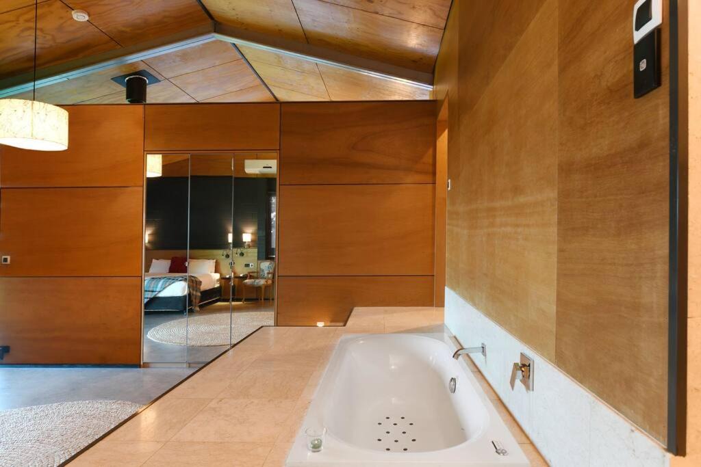 Photo of Bathroom in North Maleny