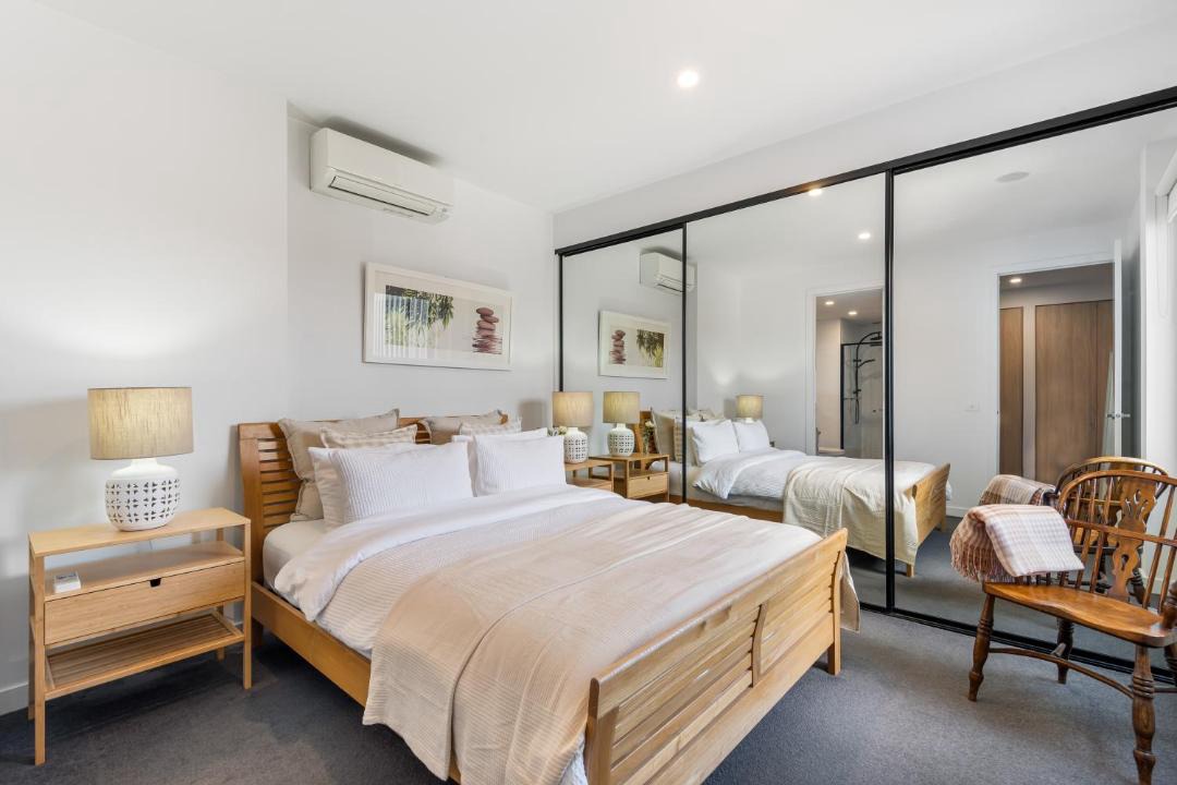 Photo of Bedroom in Caulfield North