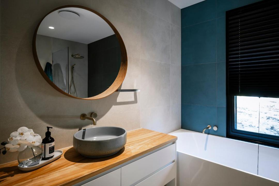 Photo of Bathroom in Red Hill
