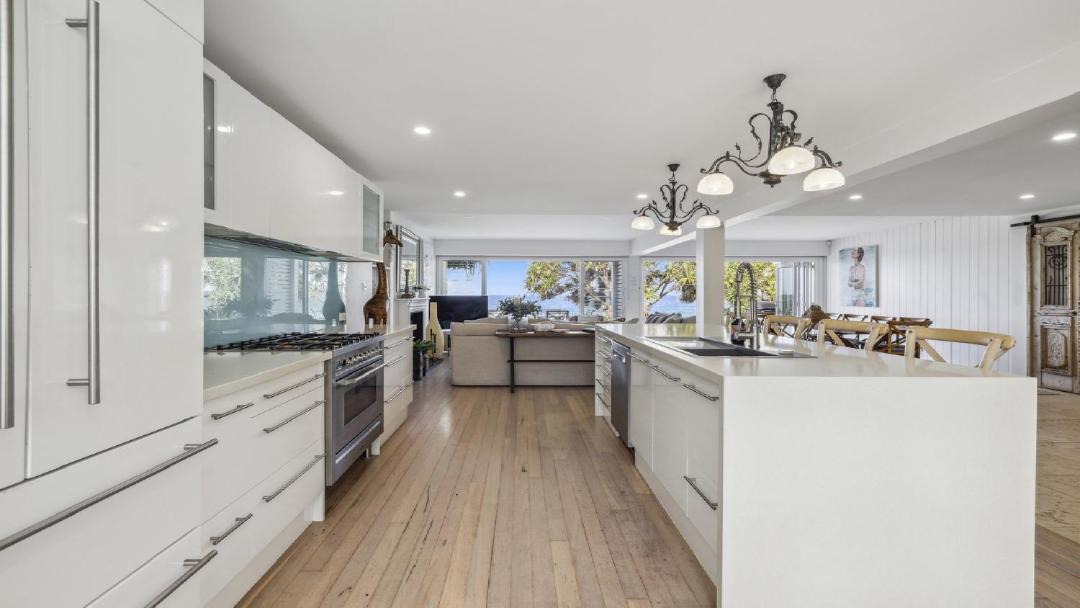 Photo of Kitchen in Sapphire Beach