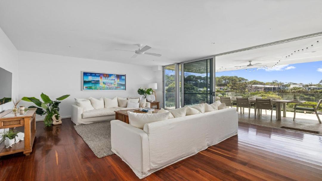Photo of Livingroom in Sapphire Beach