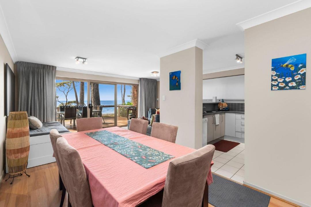 Photo of Livingroom in Denhams Beach