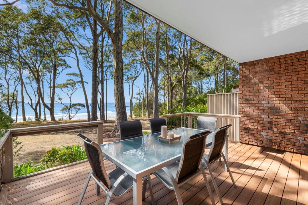 Photo of Patio Balcony in Denhams Beach
