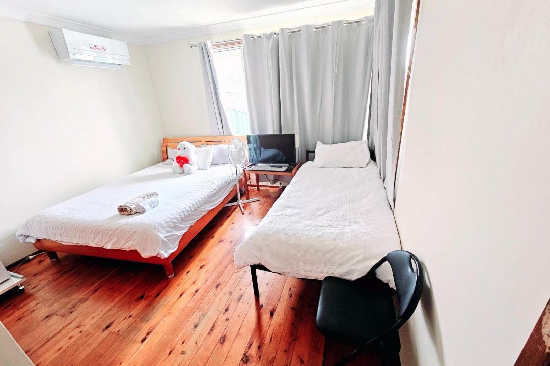 Photo of Bedroom in Doonside