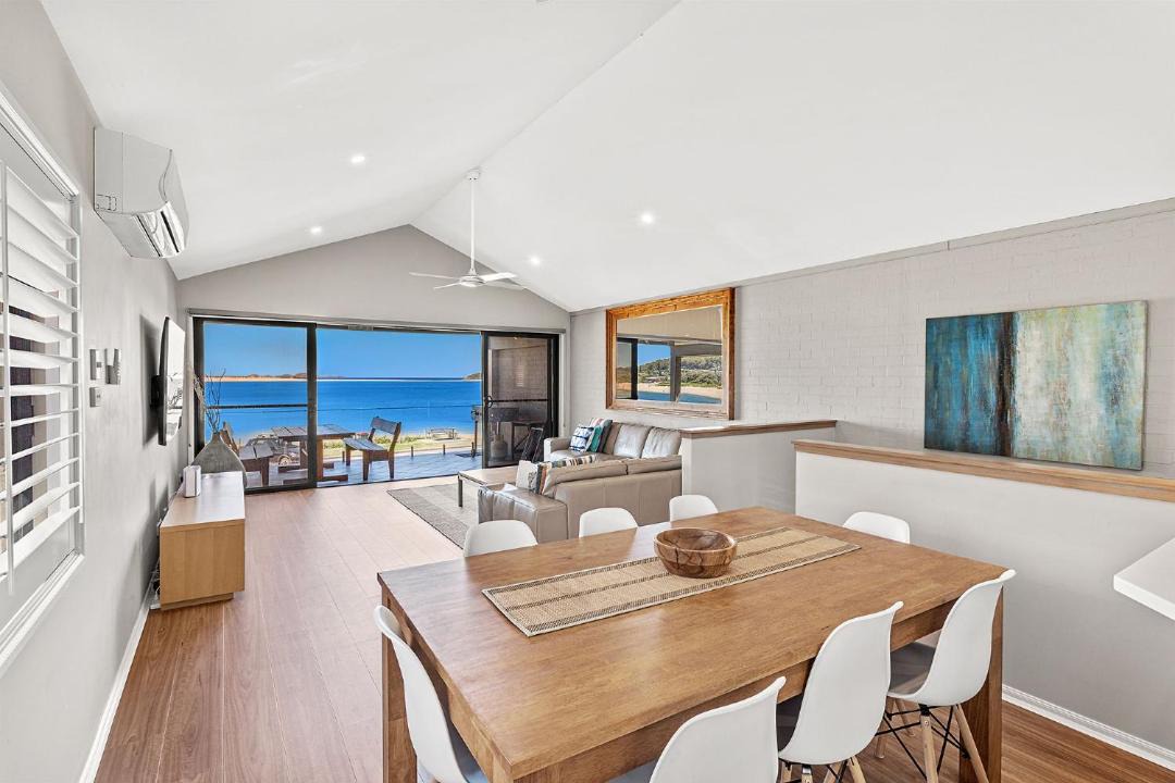 Photo of Livingroom in Fingal Bay