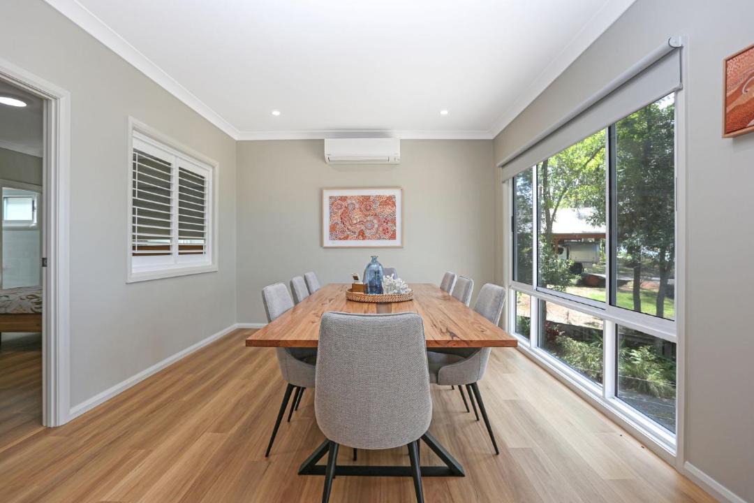 Photo of Livingroom in North Arm Cove