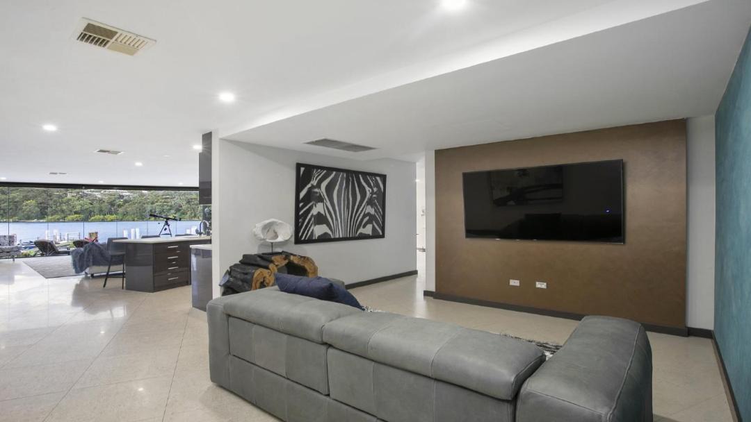 Photo of Livingroom in Booker Bay