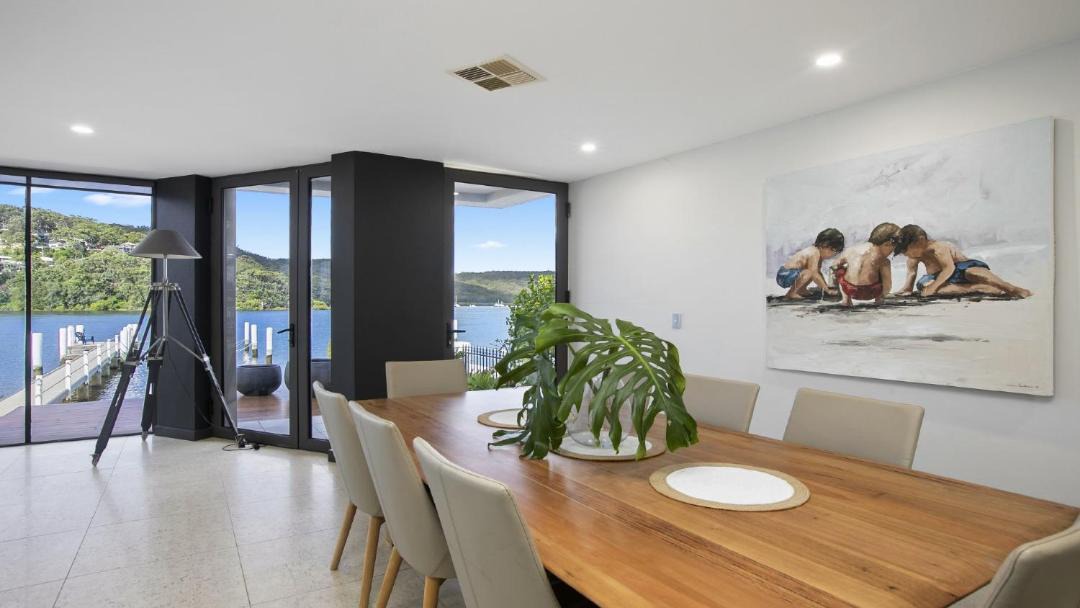 Photo of Livingroom in Booker Bay