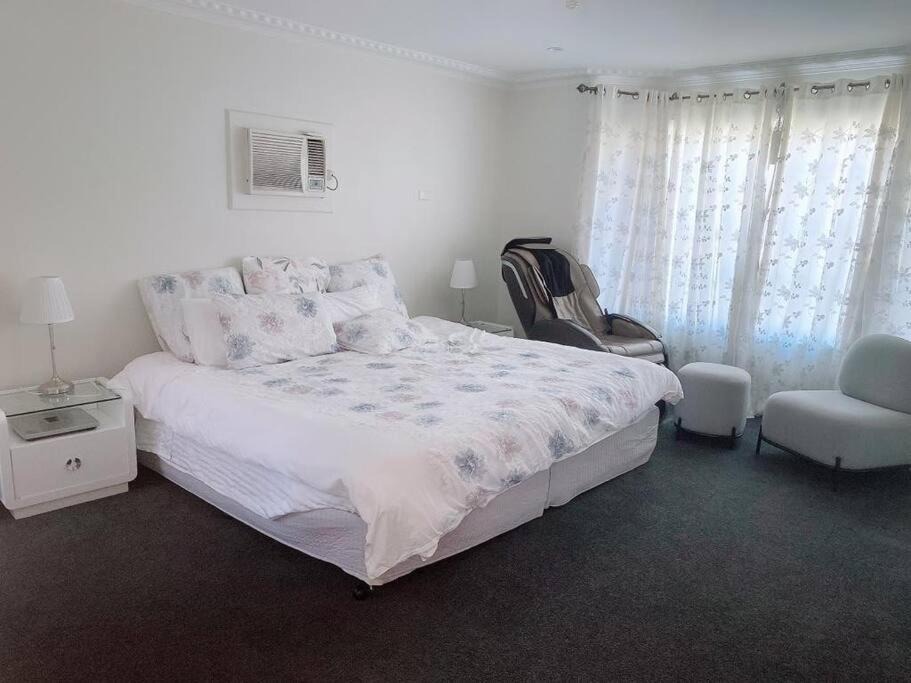 Photo of Bedroom in Kingswood