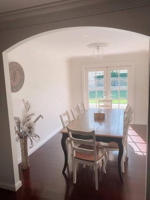 Photo of Livingroom in Kingswood