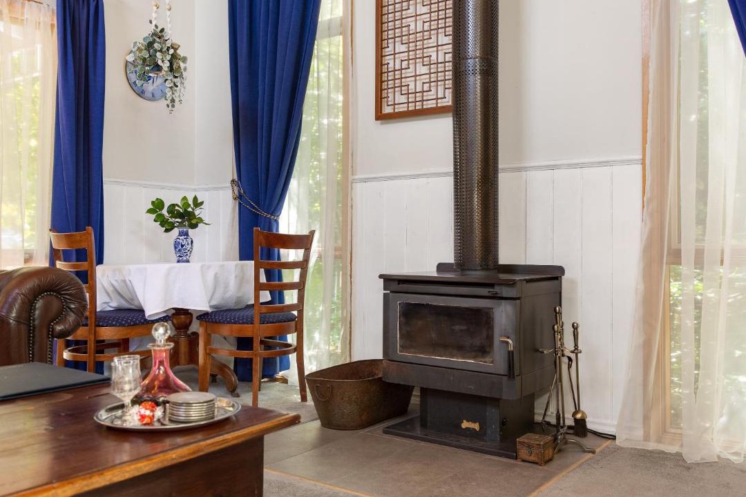 Photo of Livingroom in Gembrook