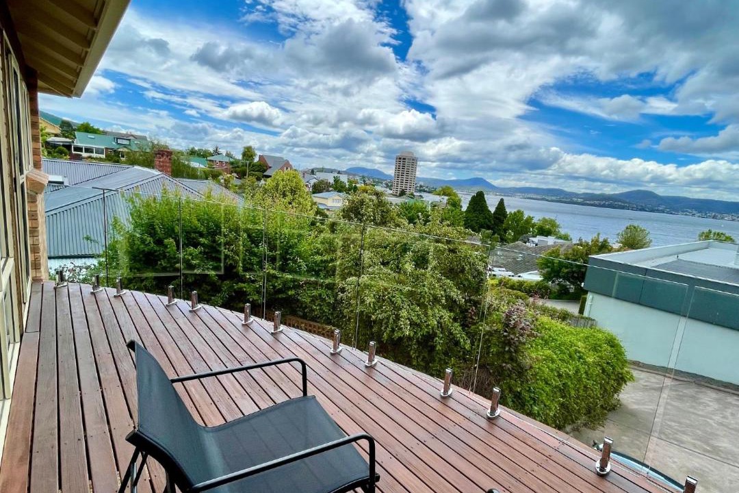 Photo of Patio Balcony in Sandy Bay