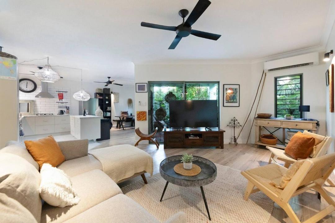 Photo of Livingroom in Larrakeyah