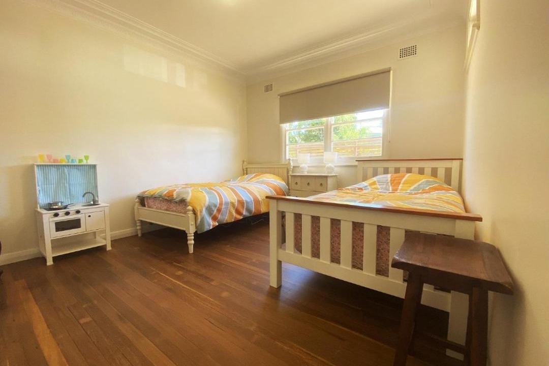 Photo of Bedroom in Hyland Park