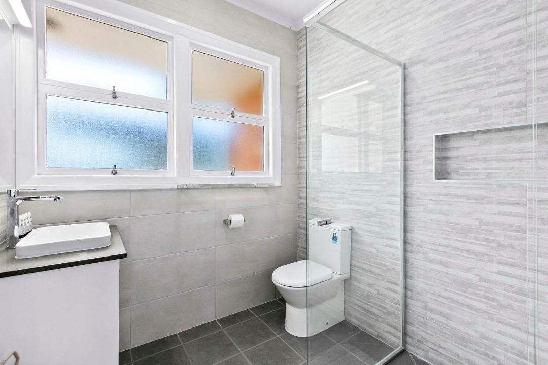 Photo of Bathroom in Point Vernon